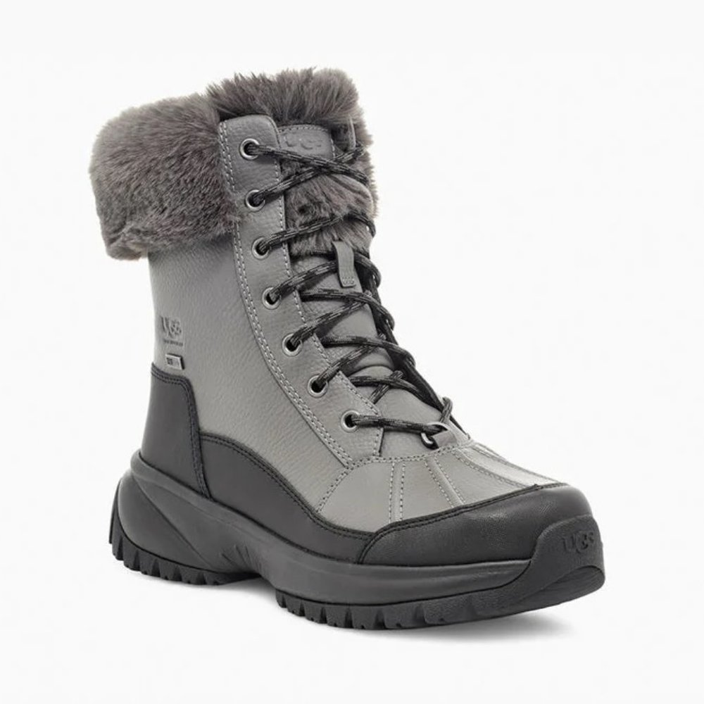 UGG Women's Yose Fluff Boot